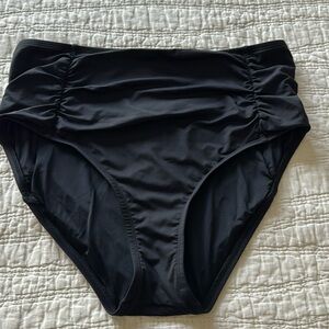 NWOT Tommy Bahama bottoms size medium